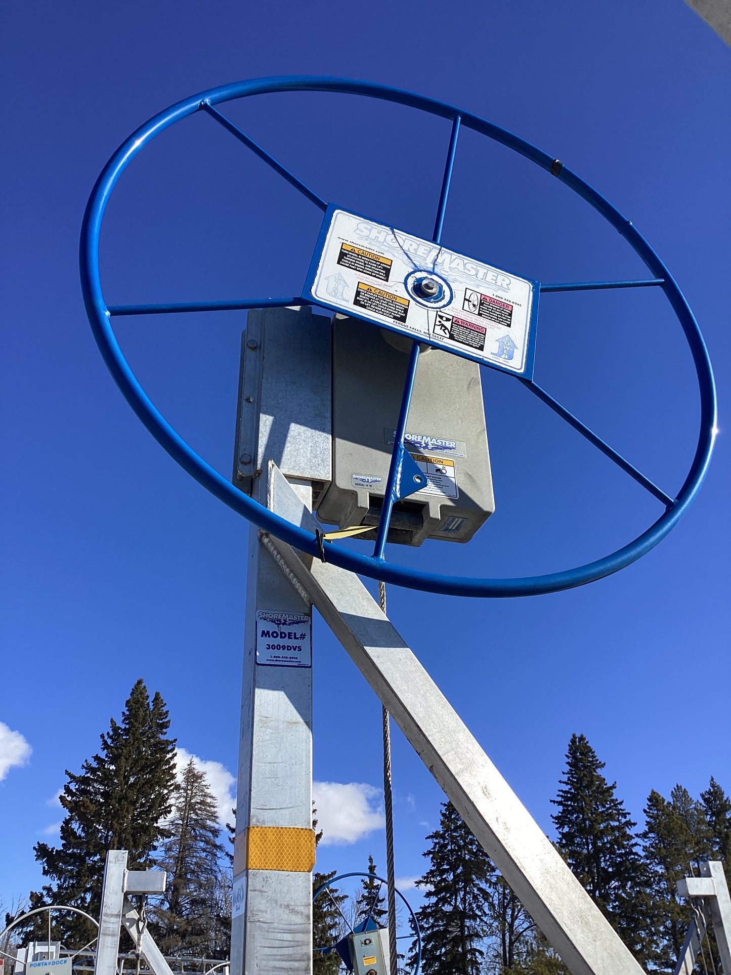 Shoremaster 3000lbs Boat Lift